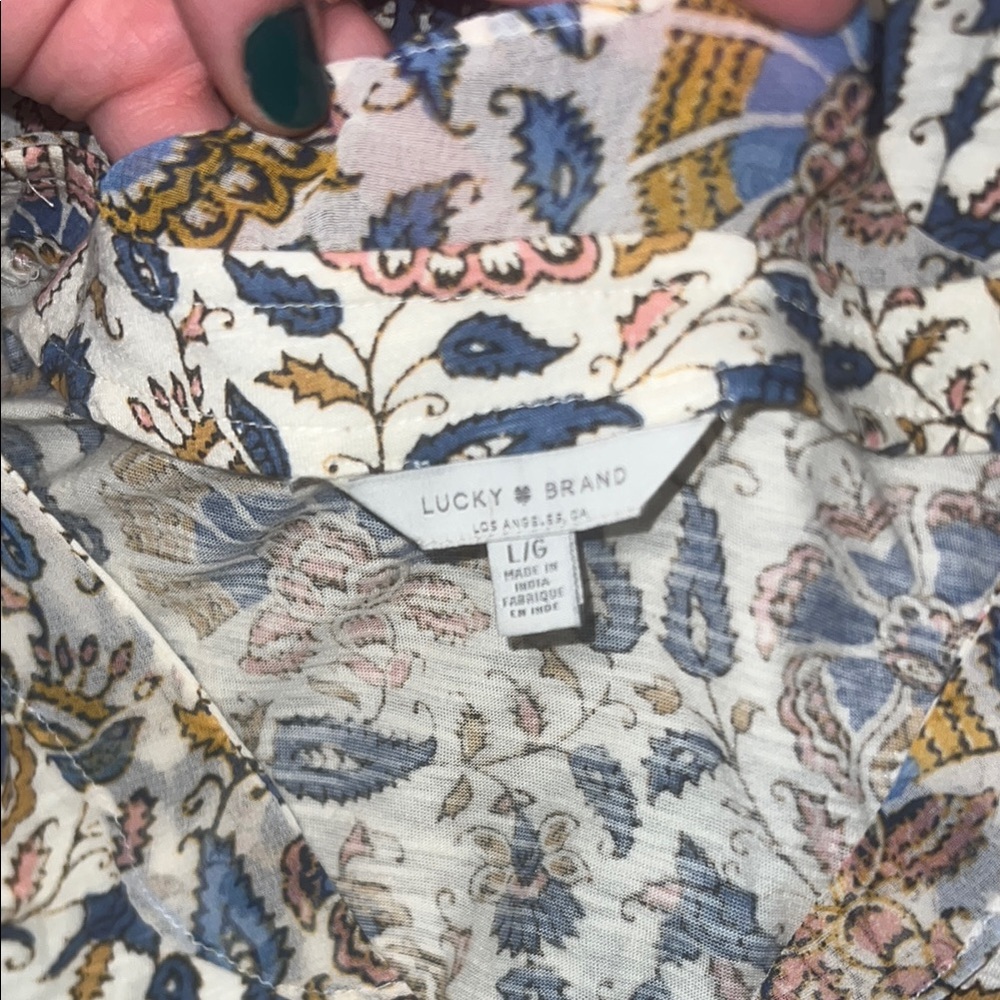 Floral Print Ruffle Sleeve Top - Picture 4 of 5